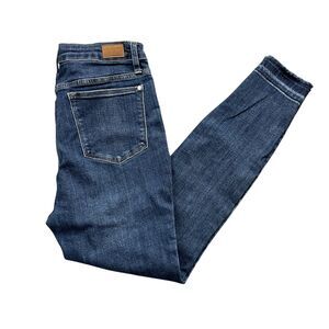 Judy Blue 15/32 Jeans‎ Blue Cotton Blend Skinny Raw Hem Pockets